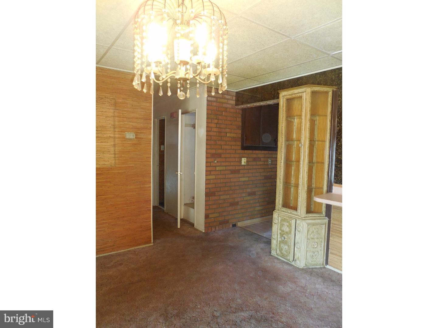 2140 Catasauqua Road Bethlehem, PA 18018 - Photo 5 of 14 Gallery Image 5