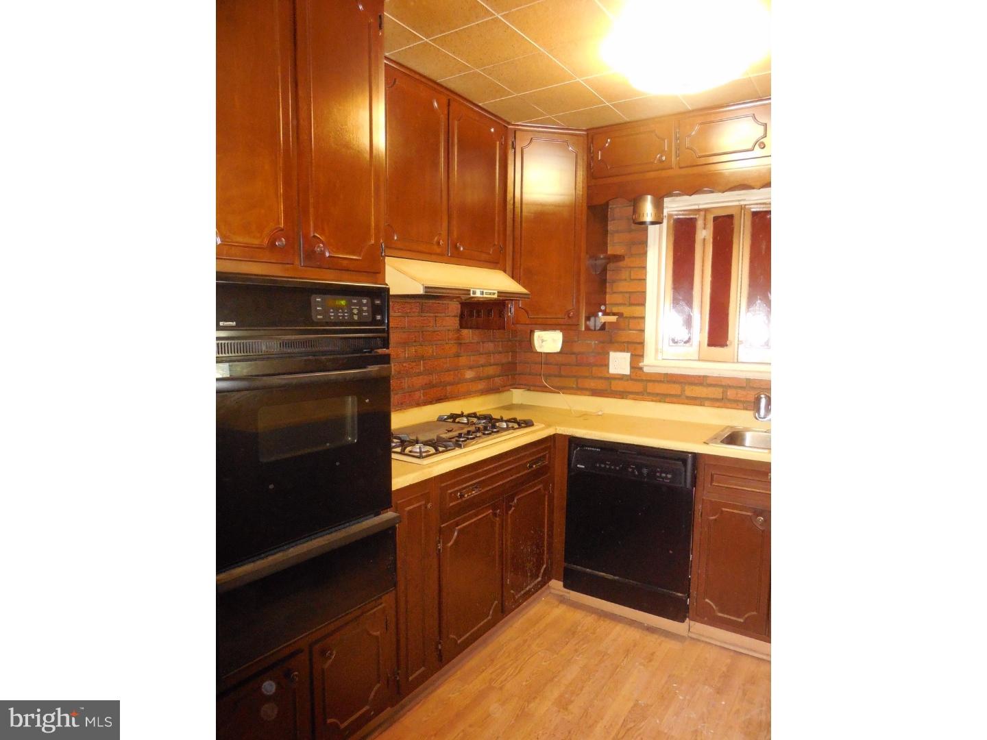 2140 Catasauqua Road Bethlehem, PA 18018 - Photo 6 of 14 Gallery Image 6