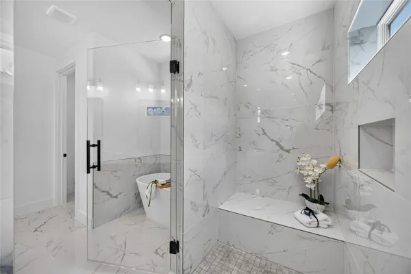 $2,300 | 316 C Walthall Drive, Unit D, Houston, TX 77022