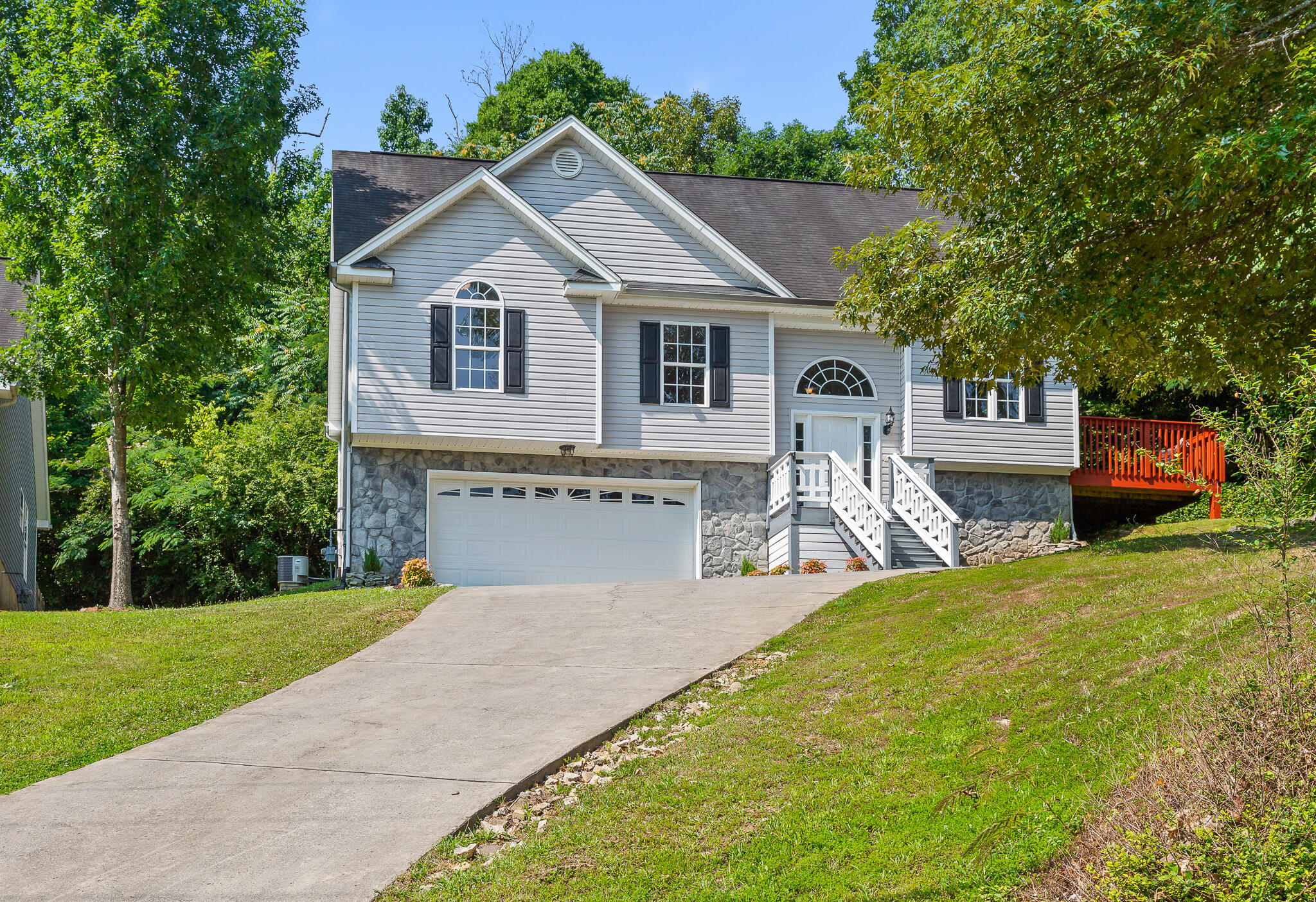 826 Altamont Road Chattanooga, TN 37415 - Photo 1 of 32 Altamont-2