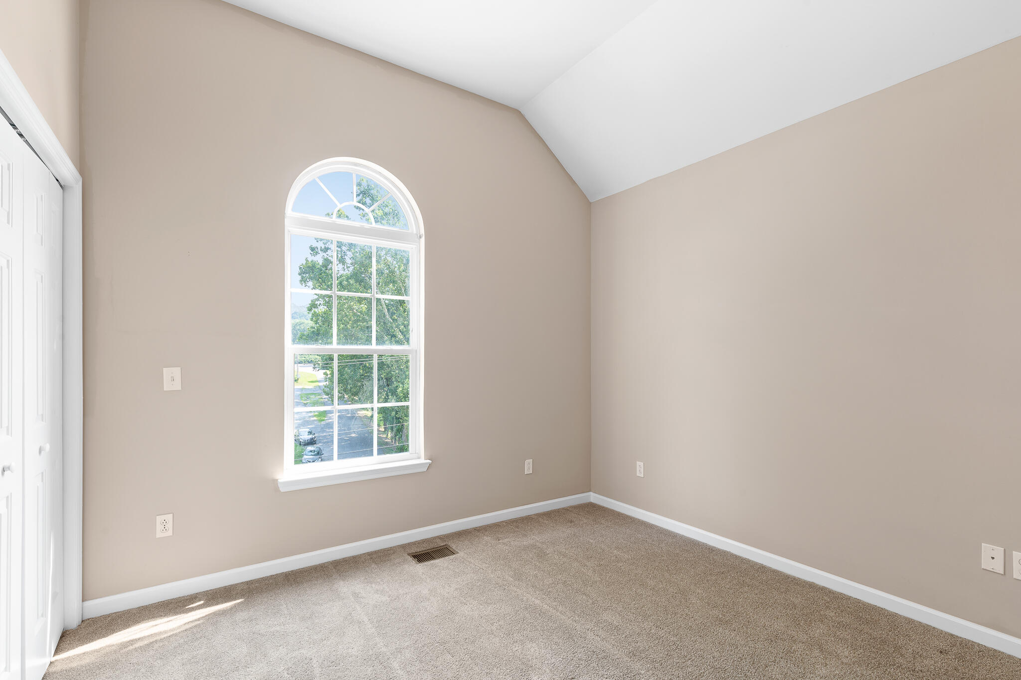 826 Altamont Road Chattanooga, TN 37415 - Photo 15 of 32 Altamont-27