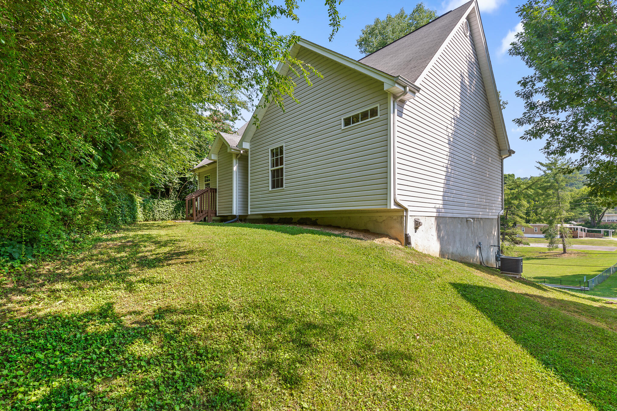 826 Altamont Road Chattanooga, TN 37415 - Photo 25 of 32 Altamont-12