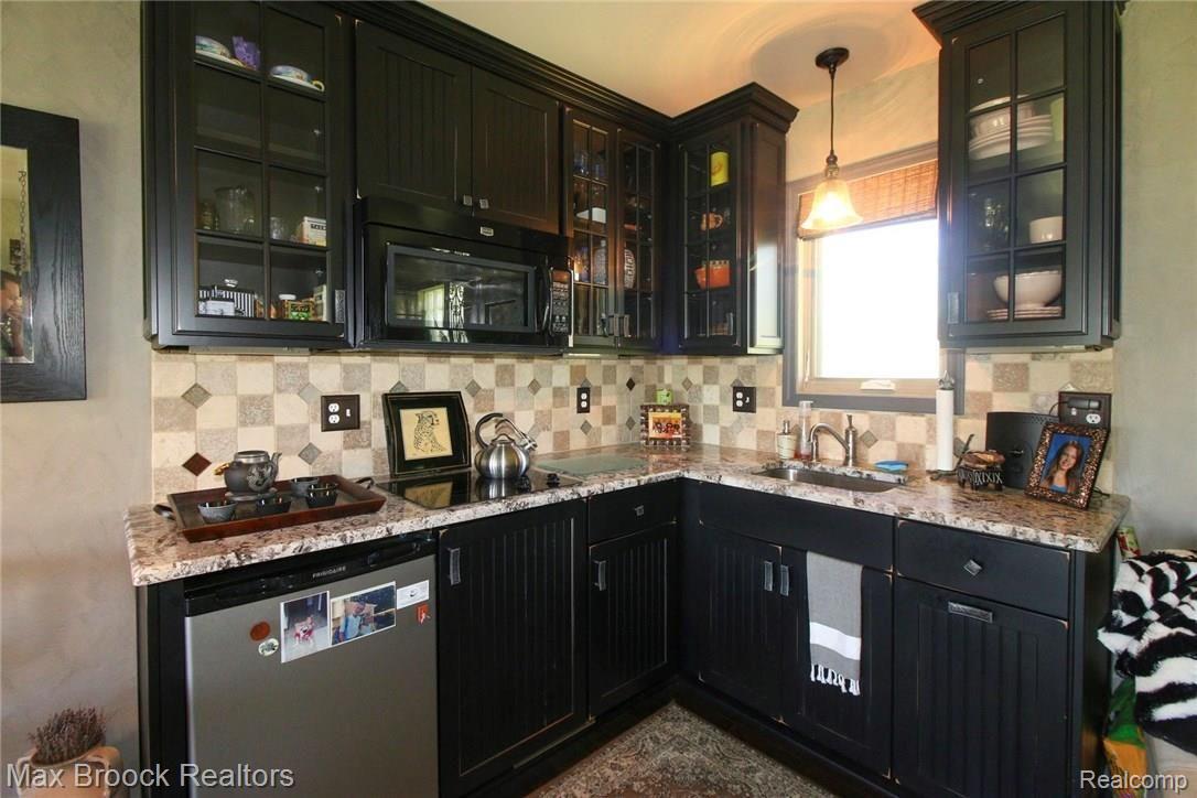 76744 Burman Road Richmond, MI 48062 - Photo 4 of 70 Home 2 second kitchen