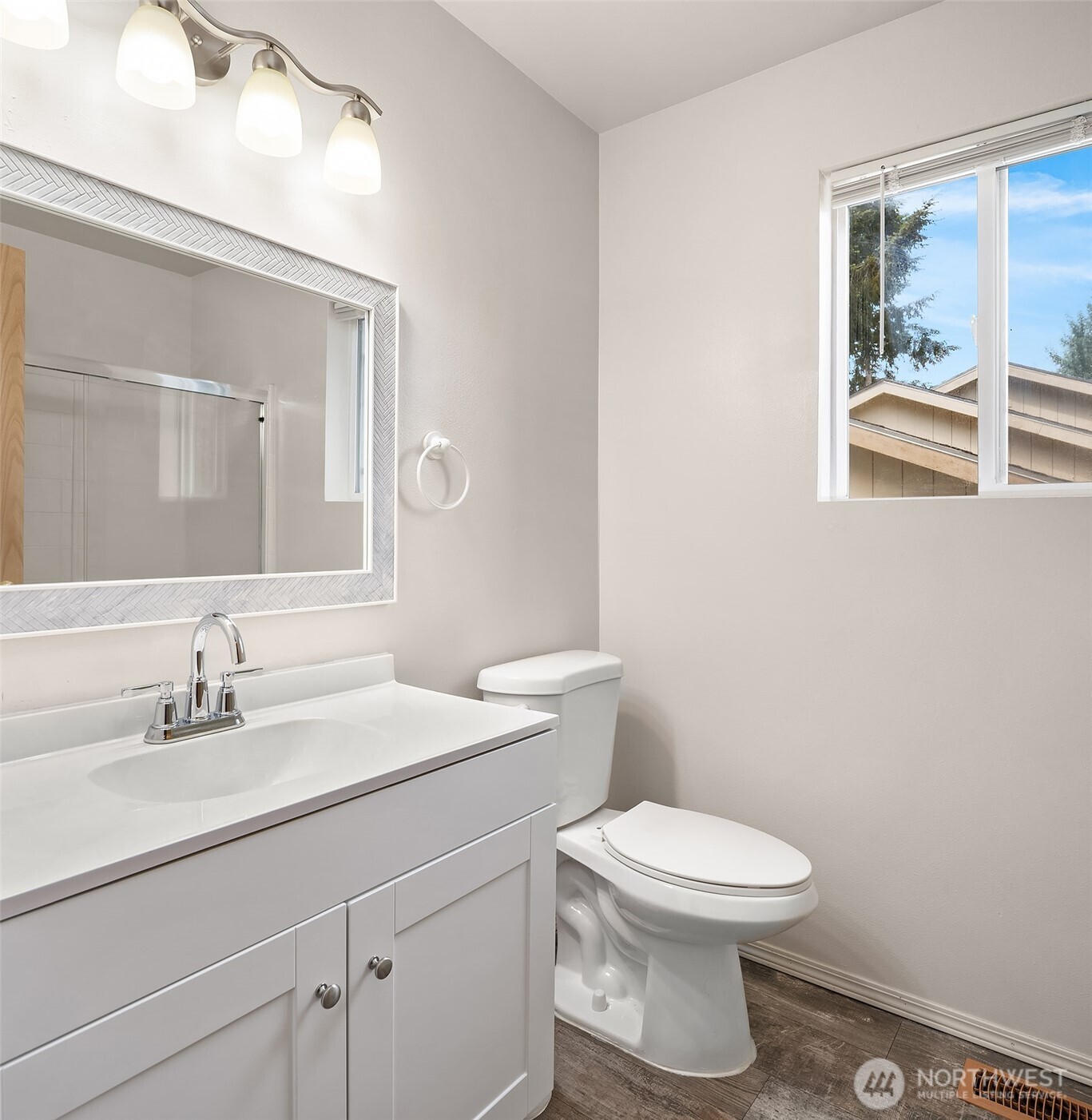 919 Southwest 319th Place Federal Way, WA 98023 - Photo 12 of 24