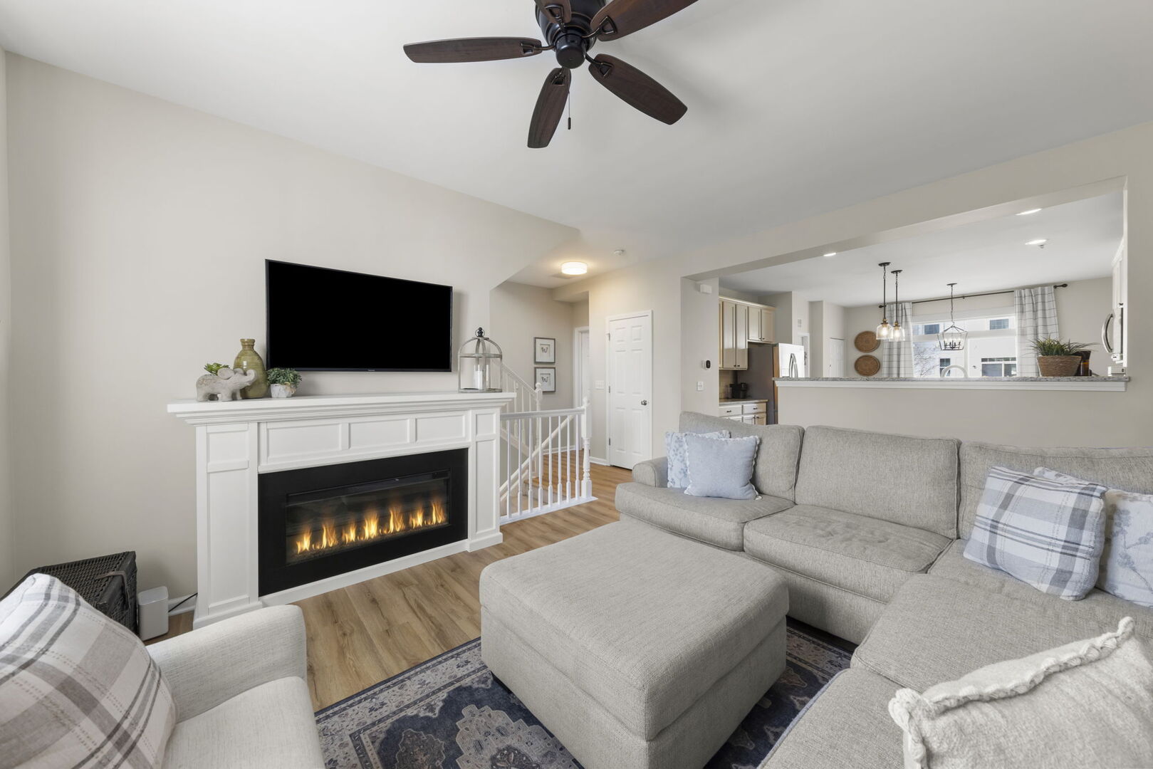 N082 Forsythe Court Winfield, IL 60190 - Photo 3 of 25