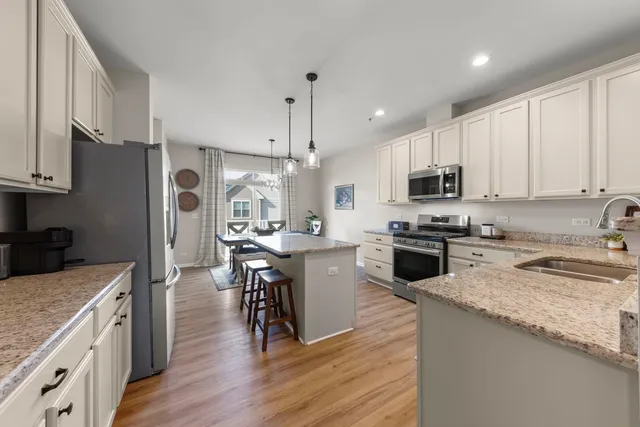 $459,000 | N082 Forsythe Court, Winfield, IL 60190