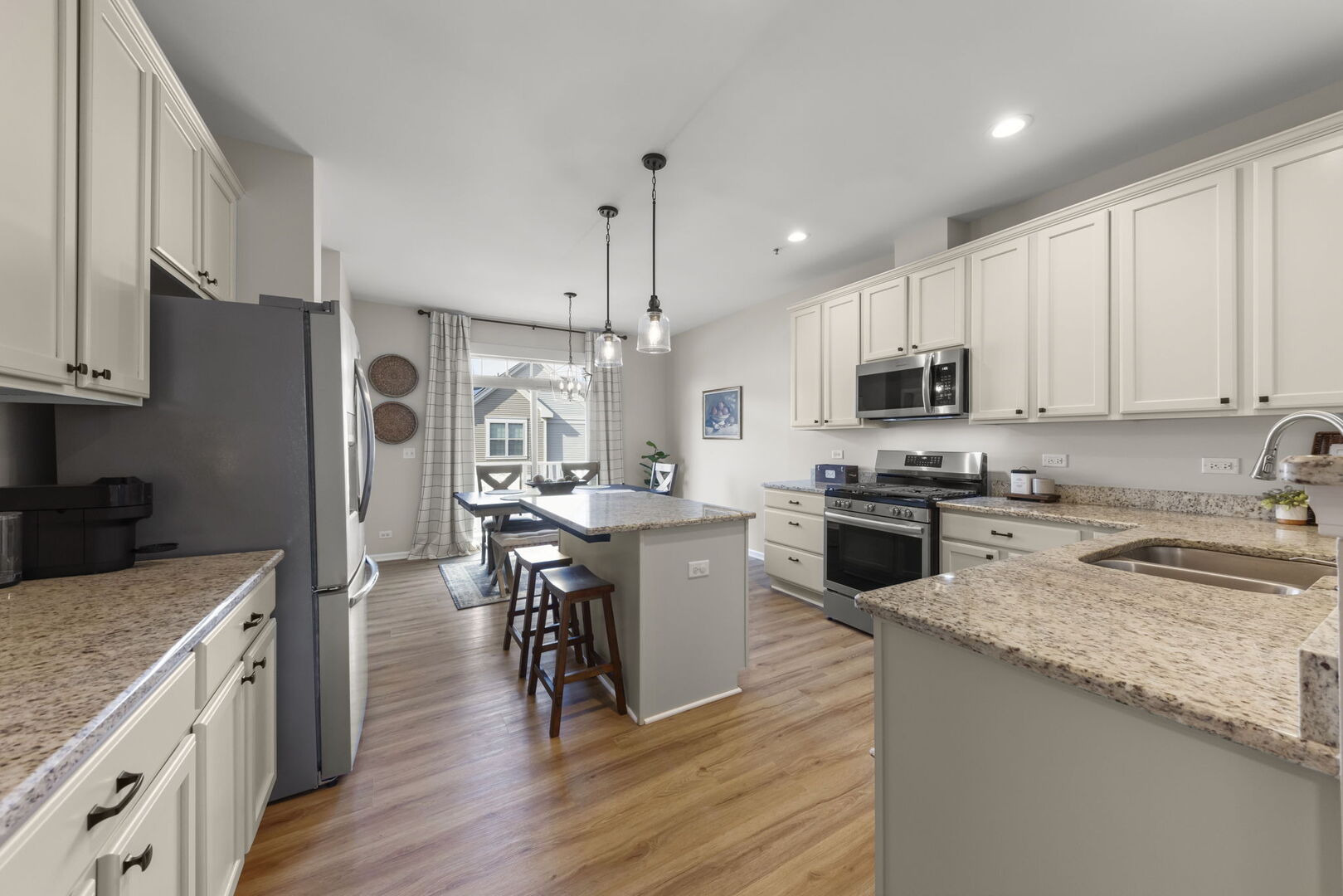 N082 Forsythe Court Winfield, IL 60190 - Photo 5 of 25