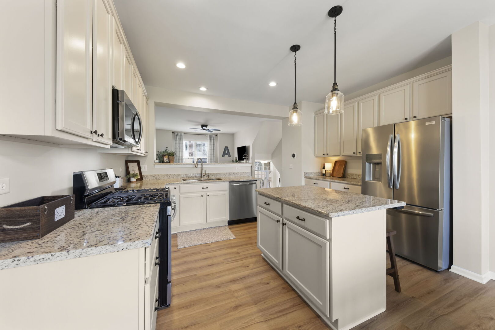 N082 Forsythe Court Winfield, IL 60190 - Photo 6 of 25