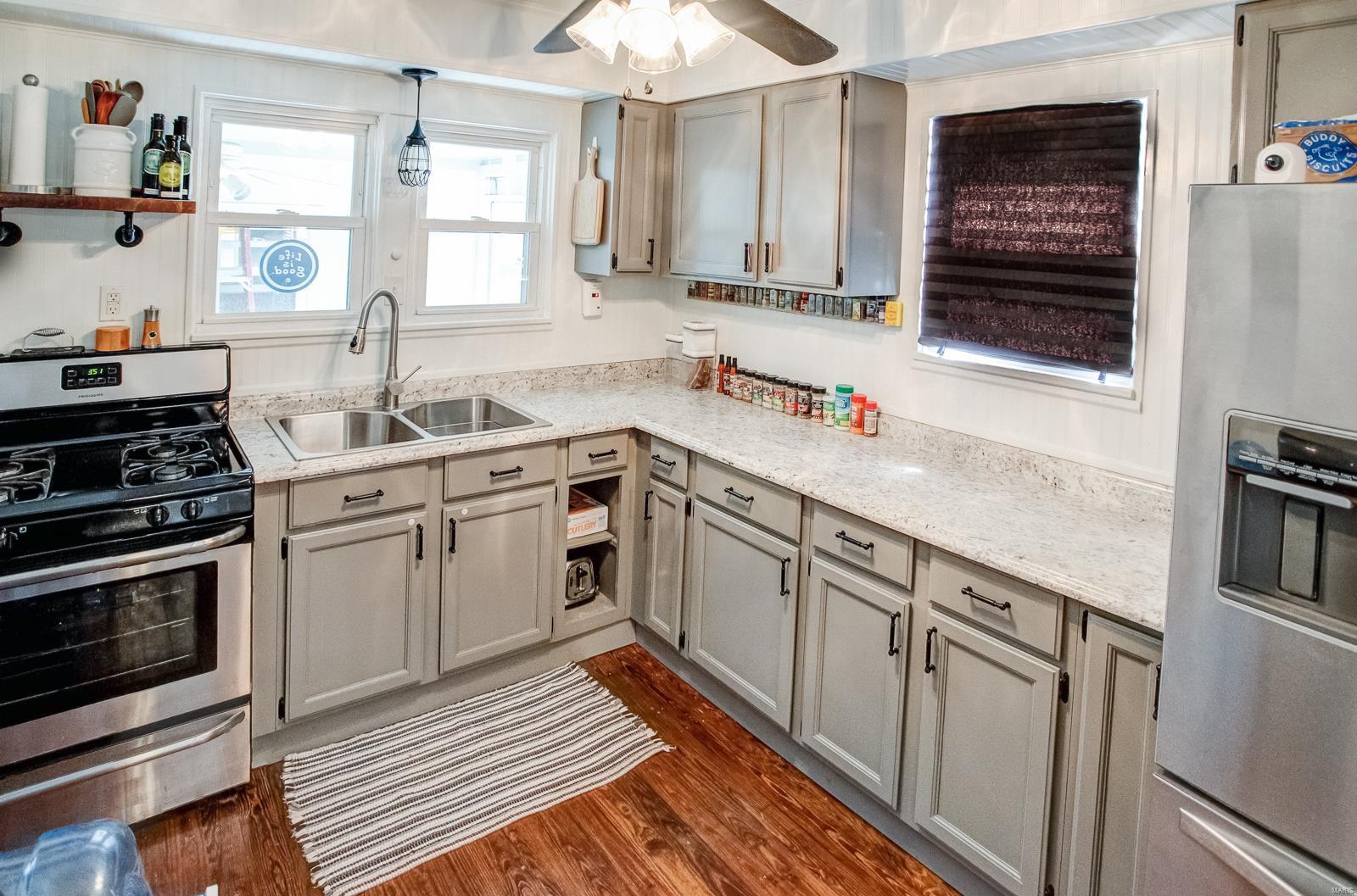 2815 Ridgedale Drive Godfrey, IL 62035 - Photo 14 of 33 Gallery Image 14