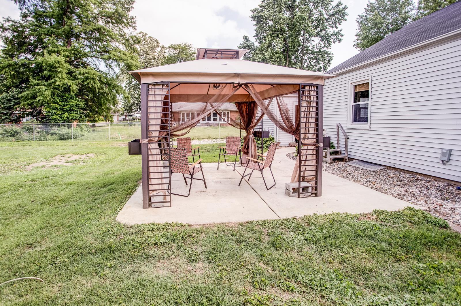 2815 Ridgedale Drive Godfrey, IL 62035 - Photo 30 of 33 Gallery Image 30