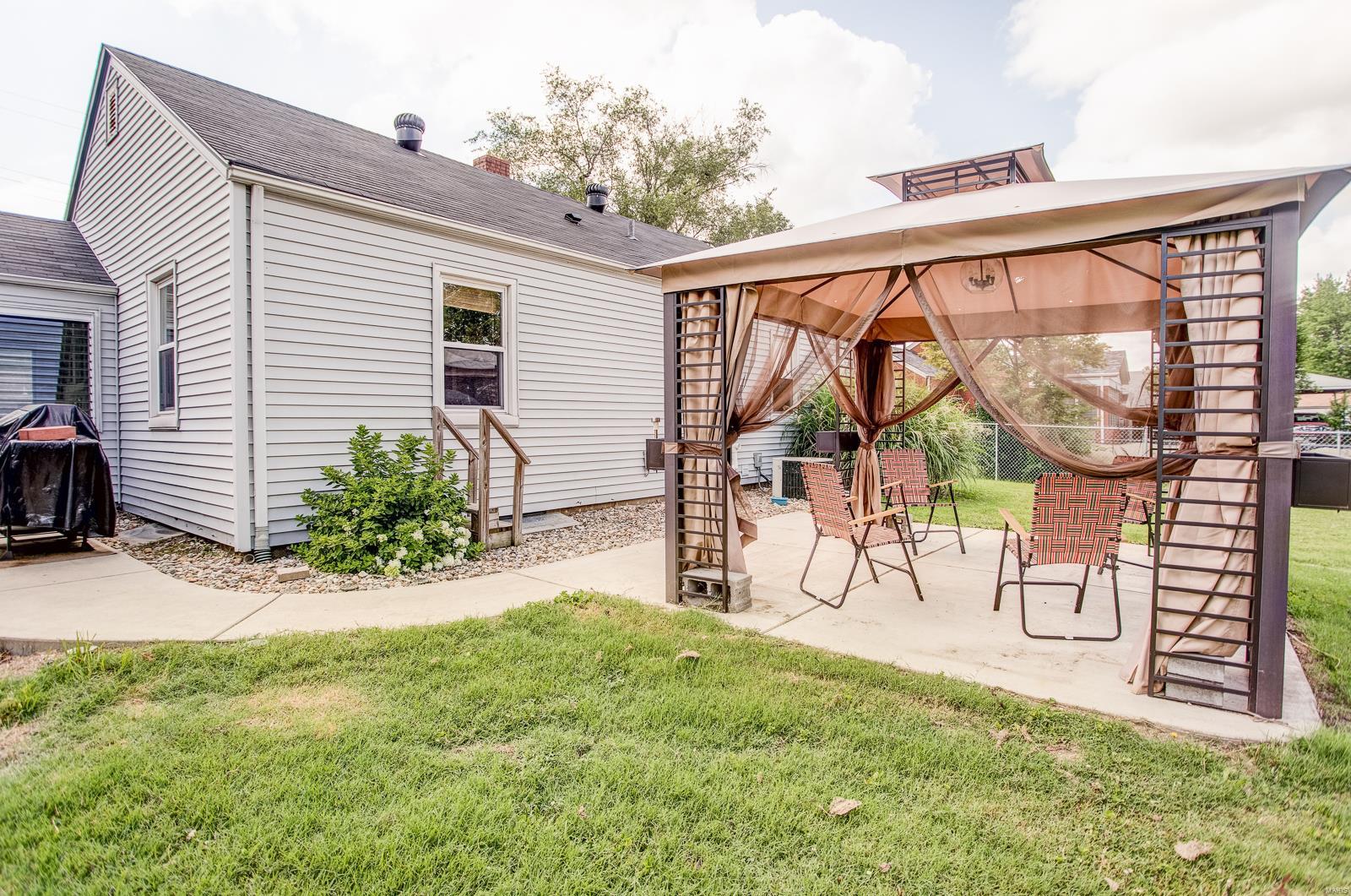 2815 Ridgedale Drive Godfrey, IL 62035 - Photo 31 of 33 Gallery Image 31