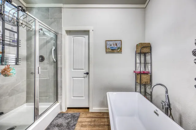 $345,000 | 102 Hilltop Court, Somerville, TX 77879