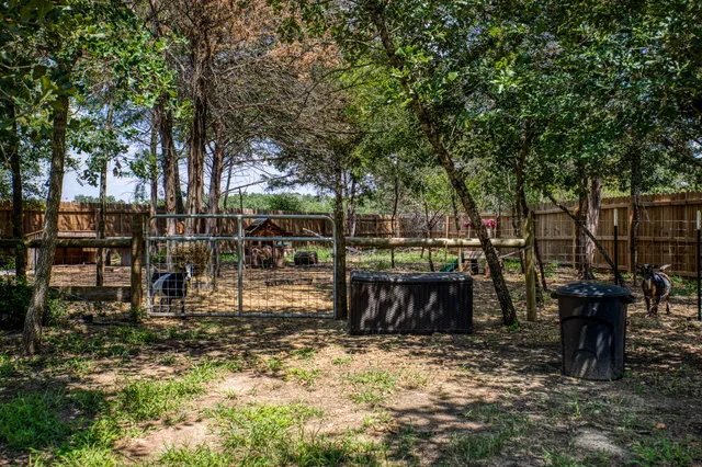 $345,000 | 102 Hilltop Court, Somerville, TX 77879