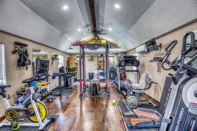 $345,000 | 102 Hilltop Court, Somerville, TX 77879