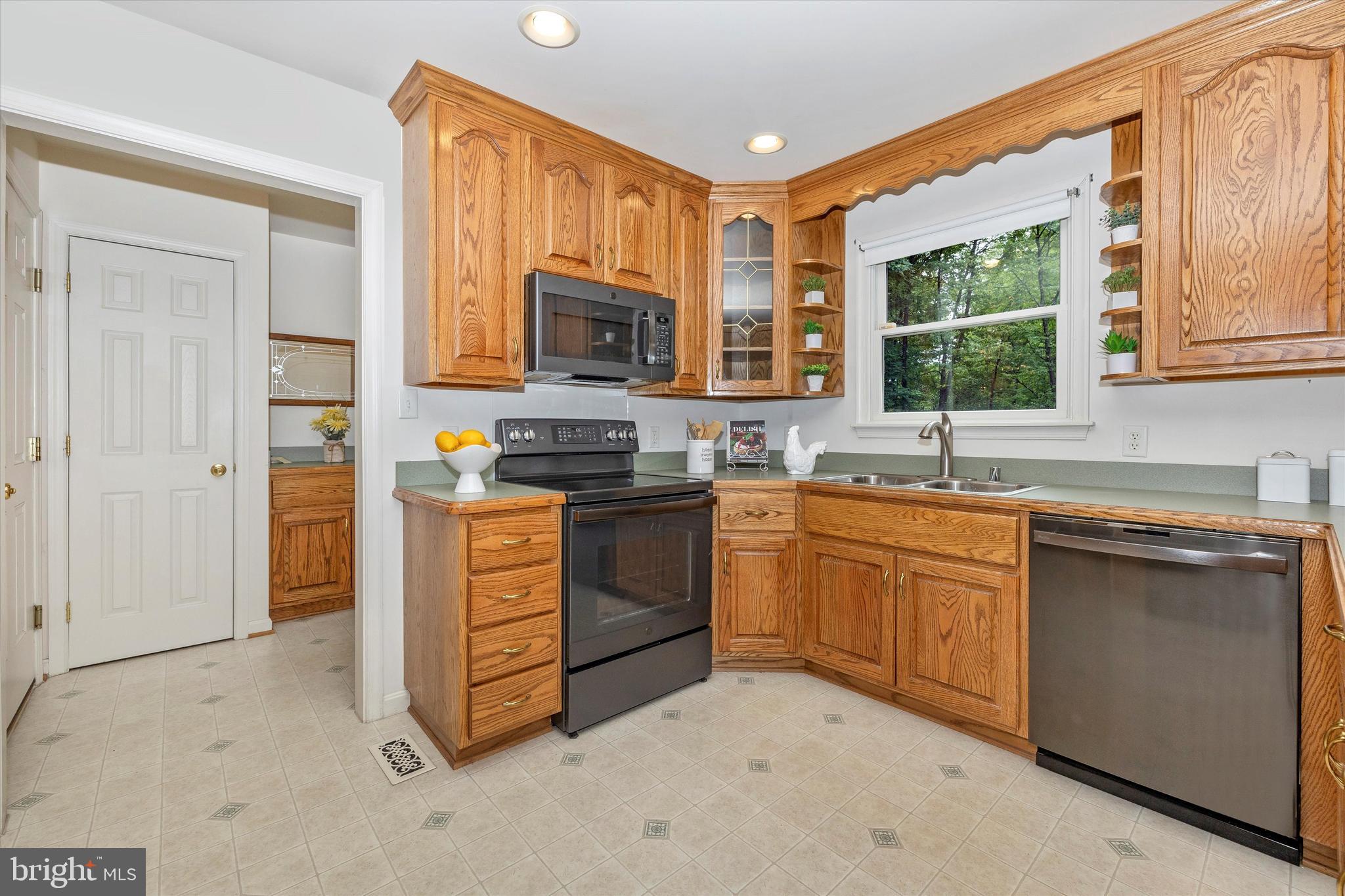 8241 Ball Road Frederick, MD 21704 - Photo 12 of 47 Kitchen
