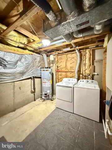 $2,600 | 16946 Monmouth Court, Dumfries, VA 22026