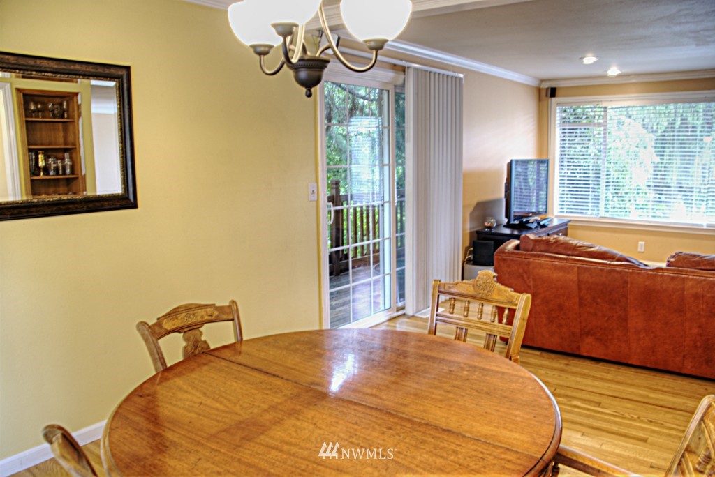 7520 Ridge Way Edmonds, WA 98026 - Photo 5 of 22 Gallery Image 5