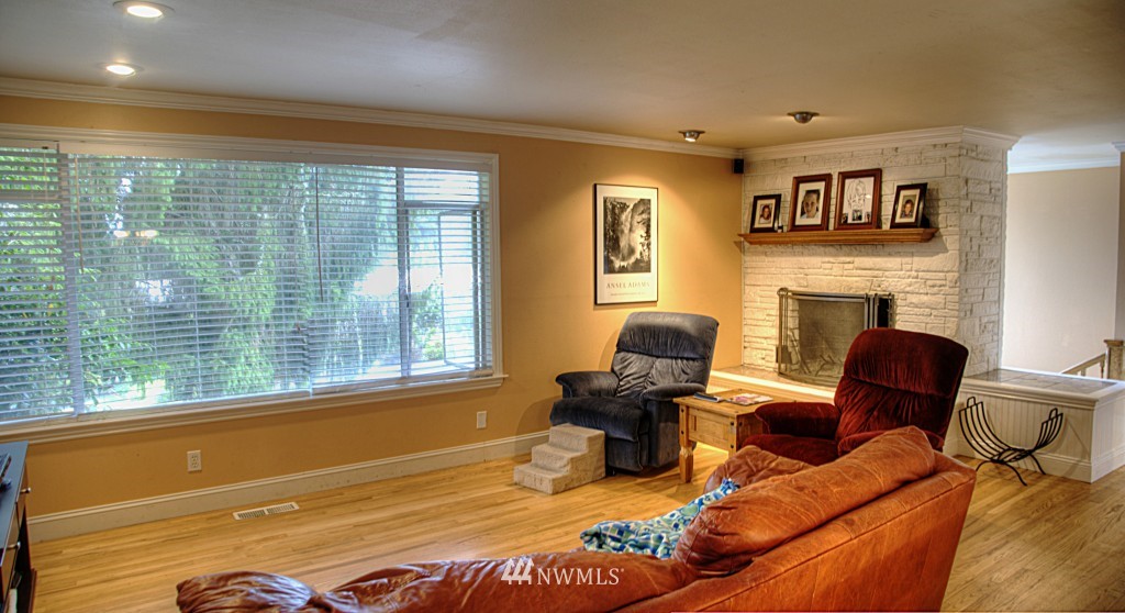 7520 Ridge Way Edmonds, WA 98026 - Photo 6 of 22 Gallery Image 6