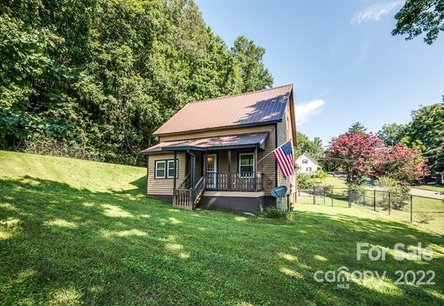101 Spruce Street Rhodhiss, NC 28630 - Photo 3 of 16 Gallery Image 3