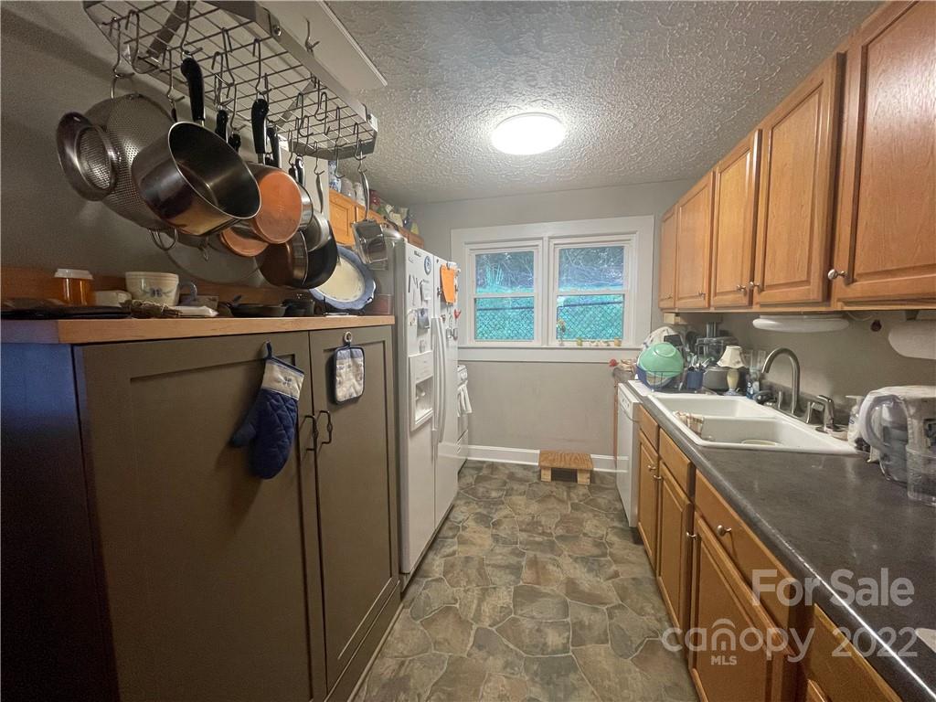 101 Spruce Street Rhodhiss, NC 28630 - Photo 9 of 16 Gallery Image 9