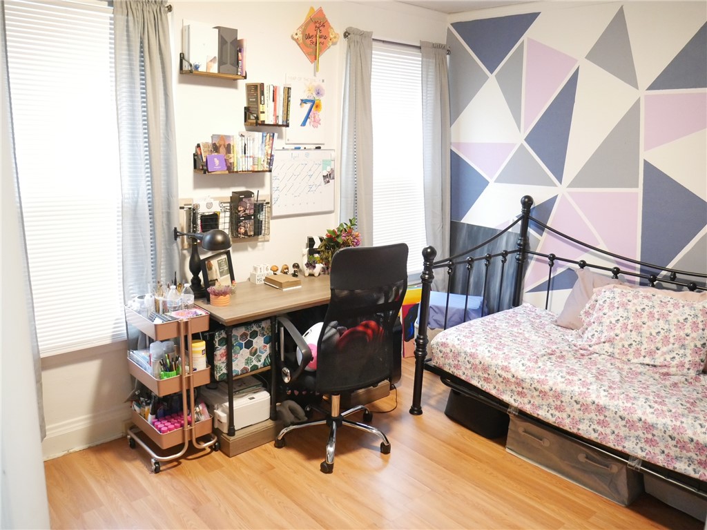 33 Sterling Street Rochester, NY 14606 - Photo 13 of 19