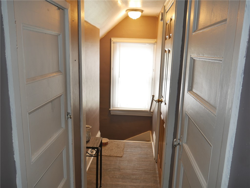 33 Sterling Street Rochester, NY 14606 - Photo 15 of 19