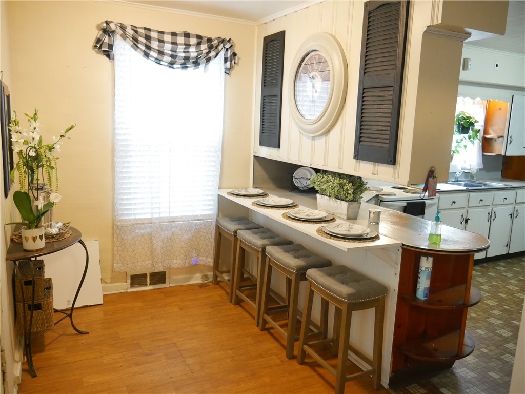 33 Sterling Street Rochester, NY 14606 - Photo 5 of 19