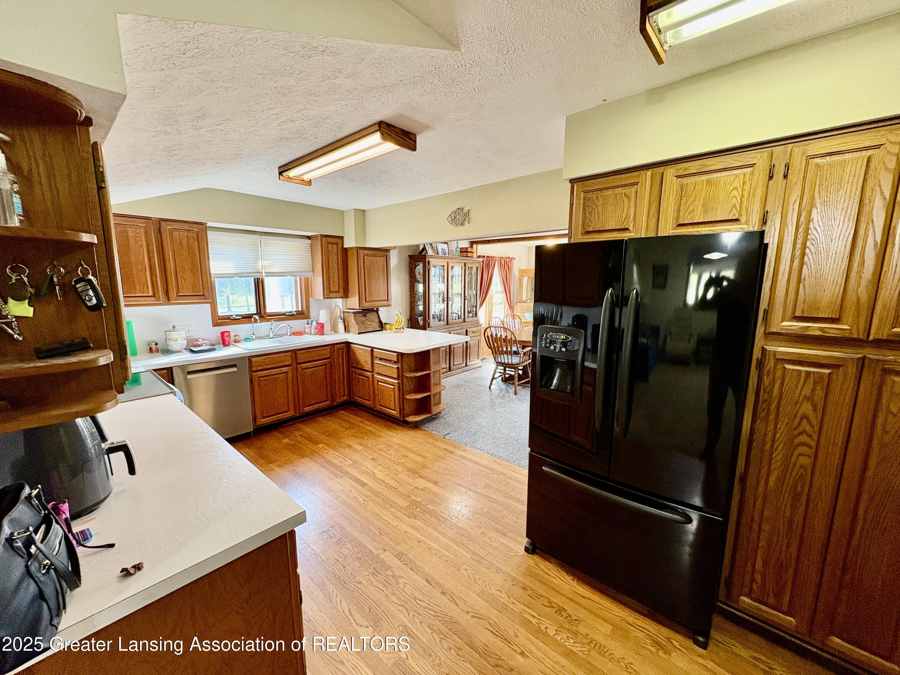 7897 South Grove Road Lansing, MI 48906 - Photo 12 of 49 Kitchen
