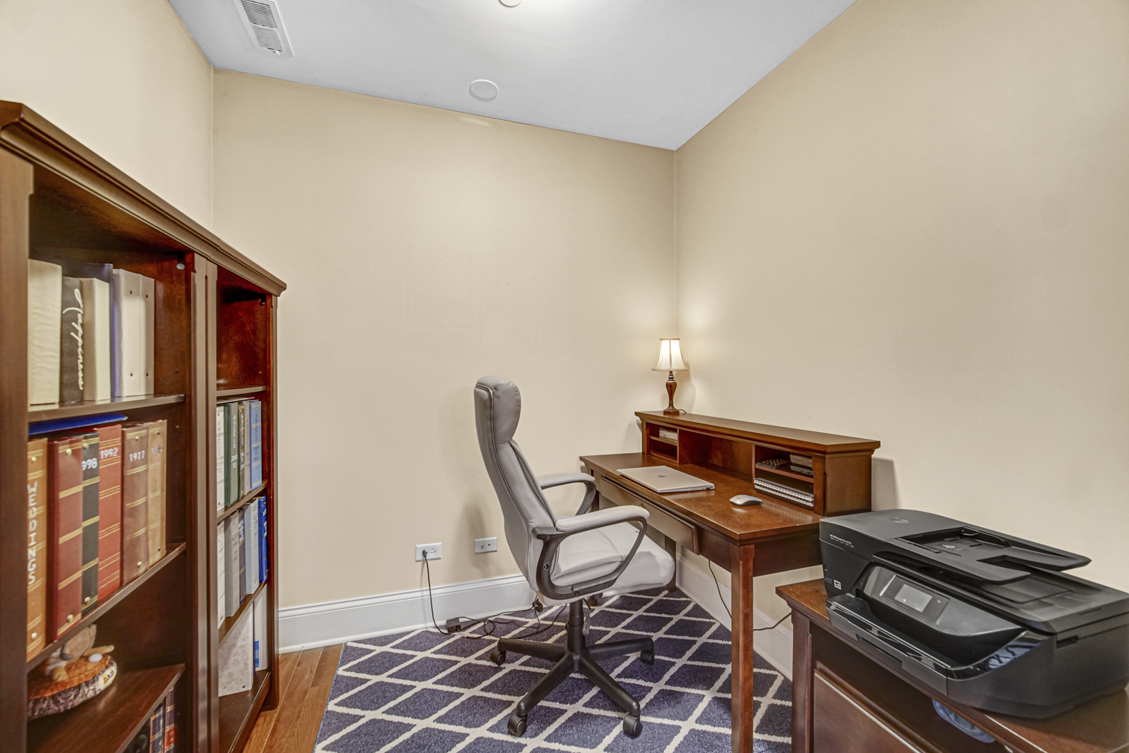 405 West Pierce Road, Unit 201 Itasca, IL 60143 - Photo 13 of 26