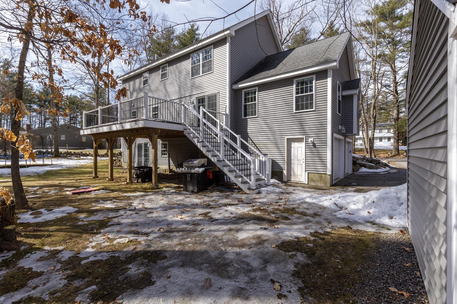 27 Alexander Road Londonderry, NH 03053 - Photo 39 of 48