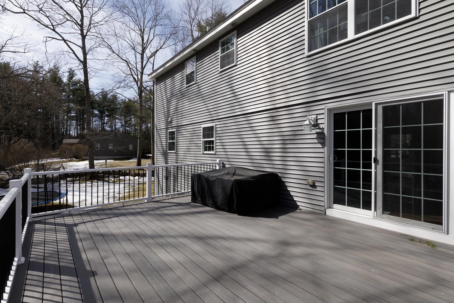27 Alexander Road Londonderry, NH 03053 - Photo 41 of 48