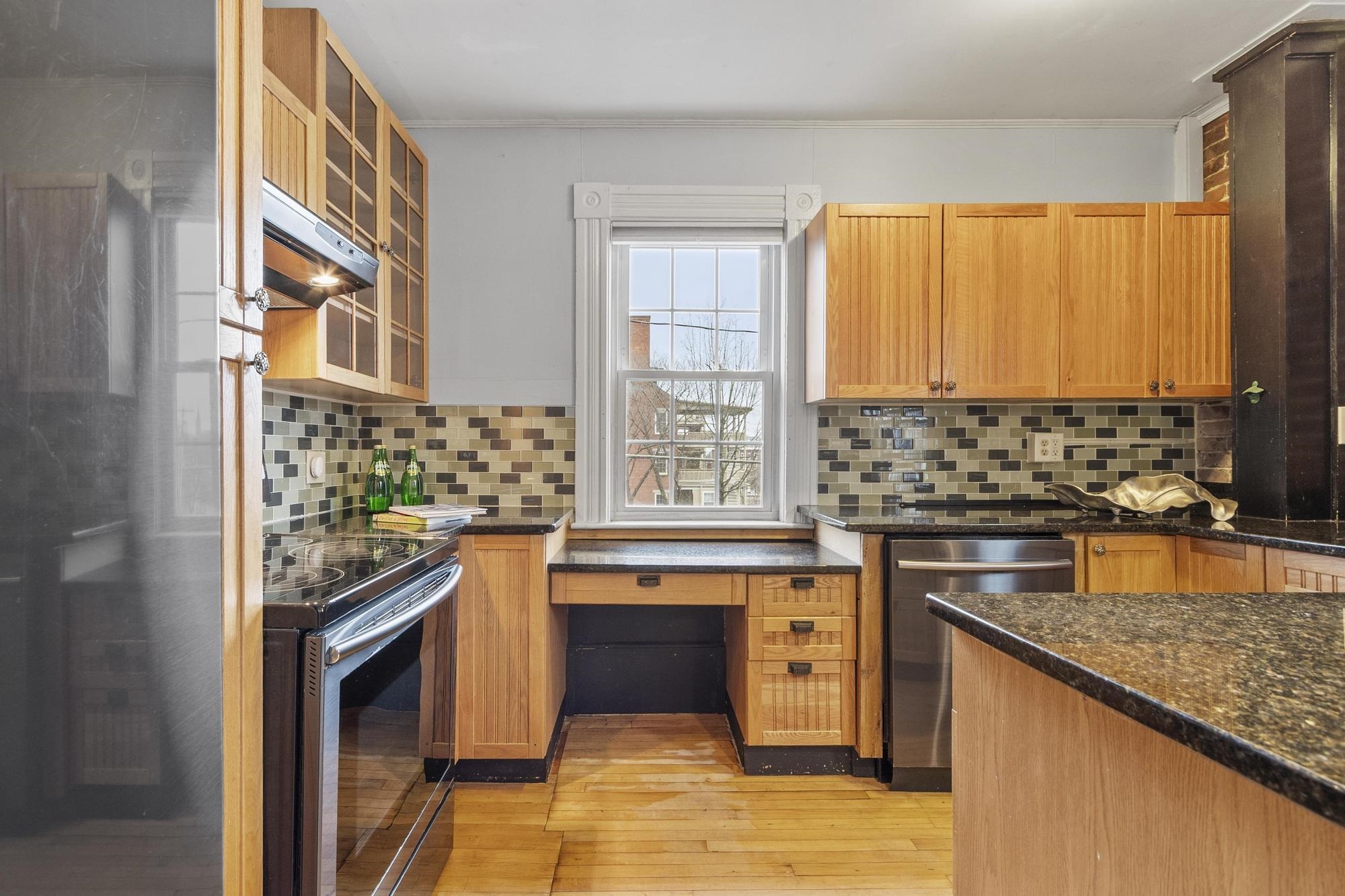 67 West Merrimack Street, Unit 2 Manchester, NH 03101 - Photo 6 of 32