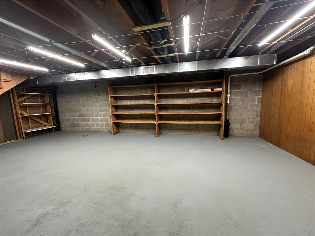 E910 Cedar Road Eau Claire, WI 54701 - Photo 37 of 41