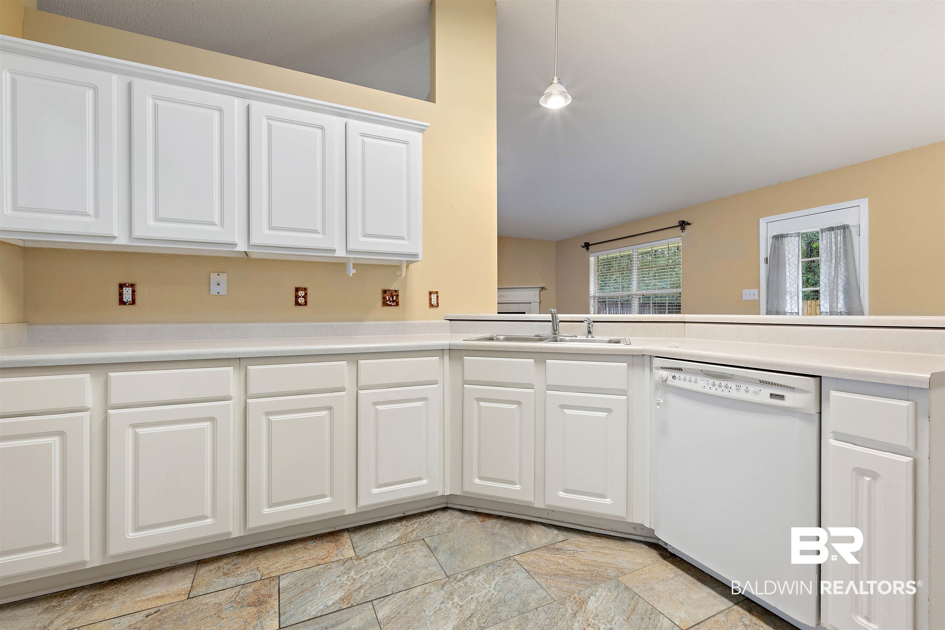 9595 Estate Drive Mobile, AL 36695 - Photo 8 of 31