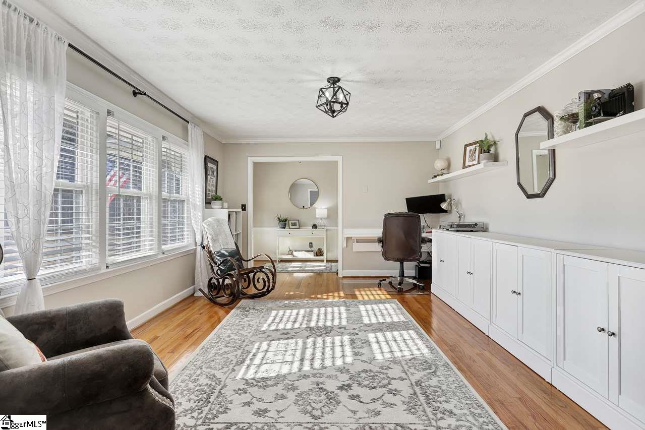 24 Spring Forest Road Greenville, SC 29615 - Photo 5 of 33 Gallery Image 5