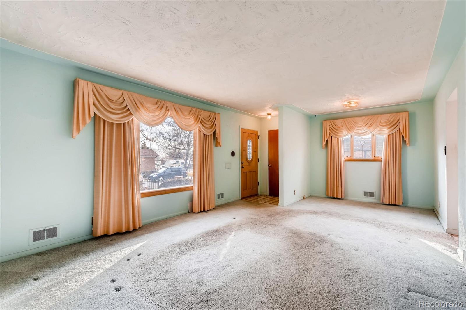 7963 Raritan Street Denver, CO 80221 - Photo 3 of 22 Gallery Image 3
