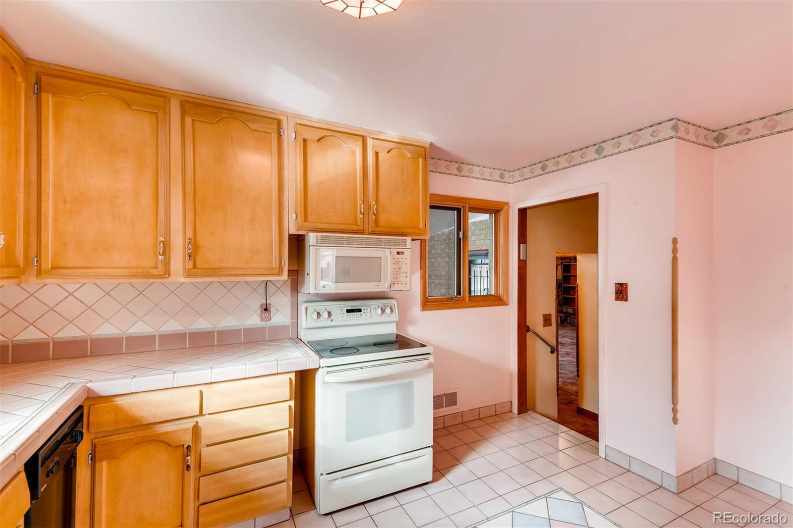 7963 Raritan Street Denver, CO 80221 - Photo 7 of 22 Gallery Image 7
