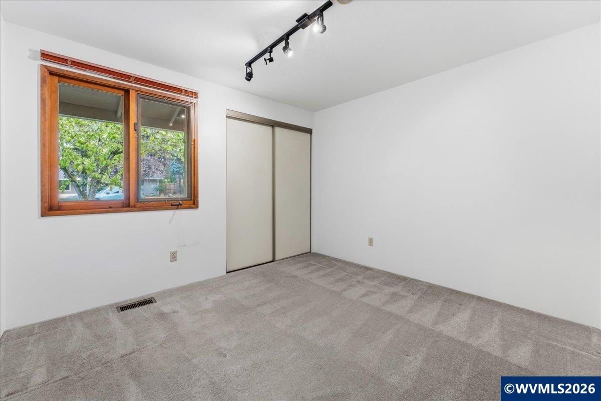 4154 5th Street Hubbard, OR 97032 - Photo 19 of 48 Gallery Image 19