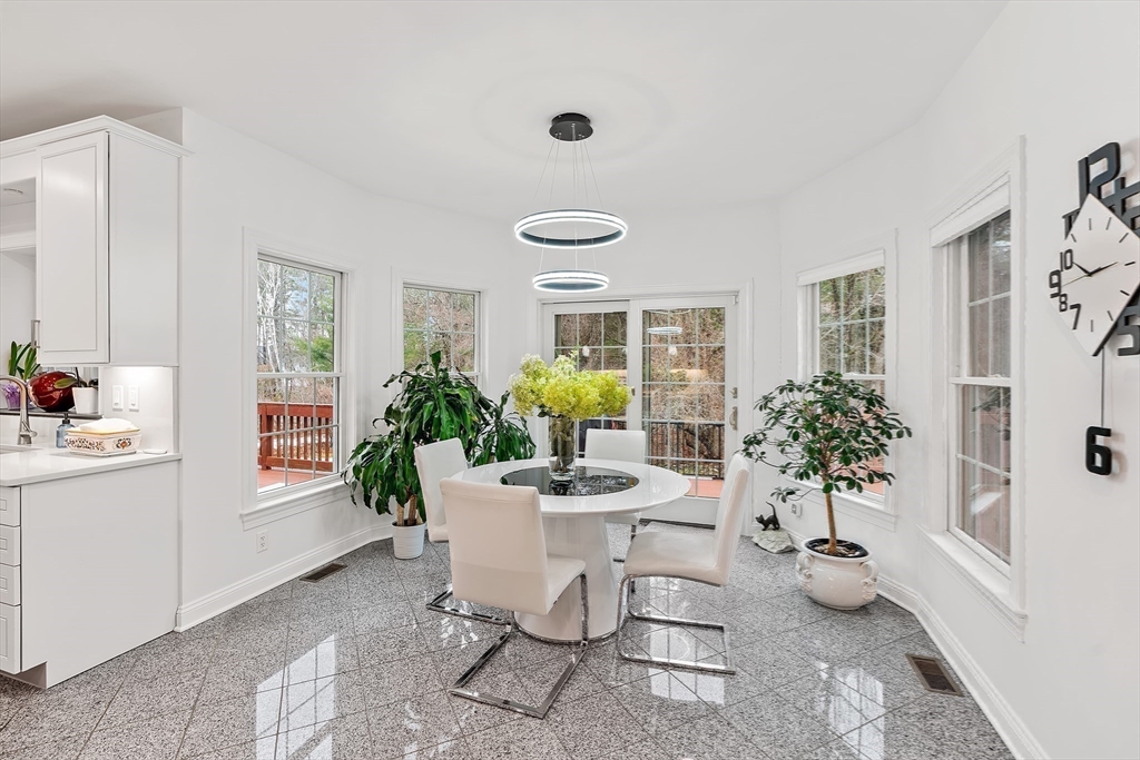 233 Rice Road Wayland, MA 01778 - Photo 9 of 38