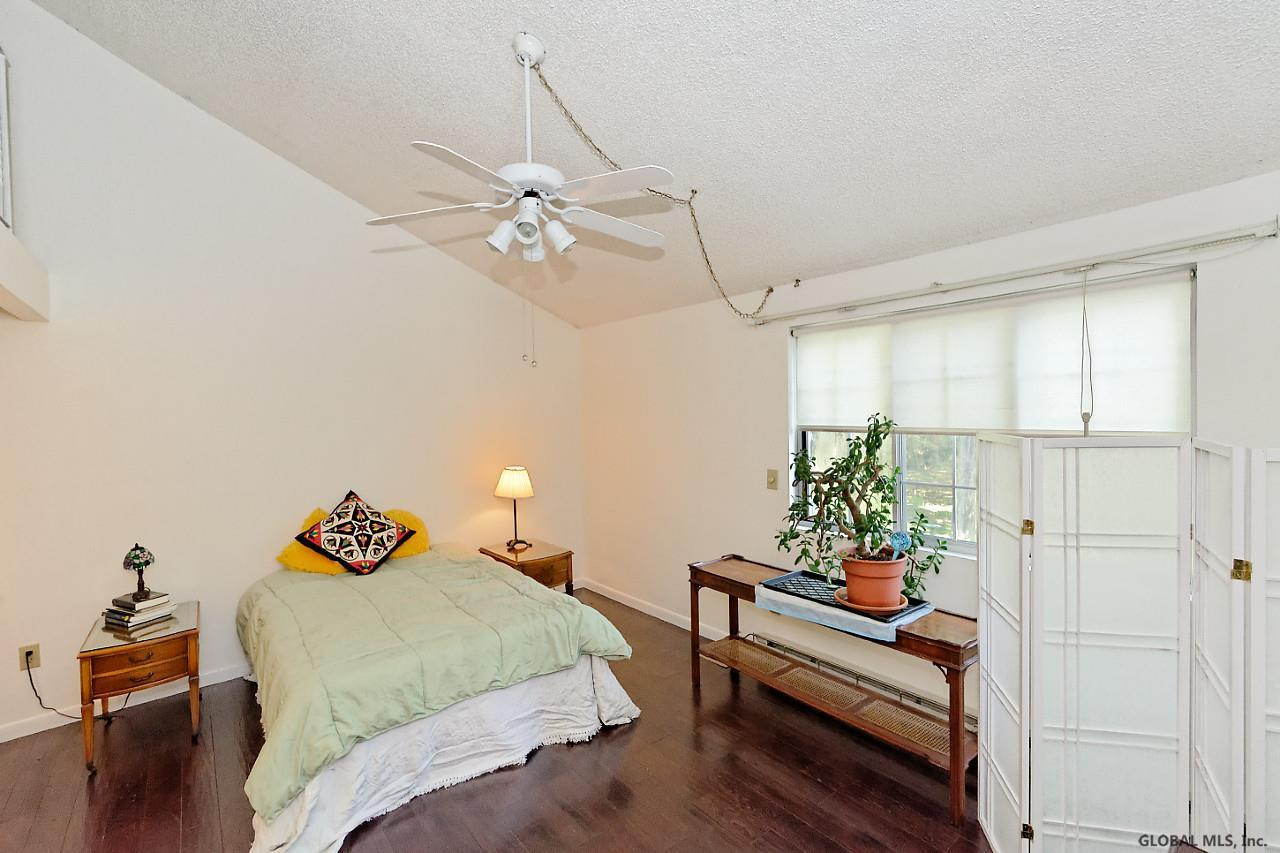 17 Leaf Road Bethlehem, NY 12054 - Photo 10 of 20 Photo 10
