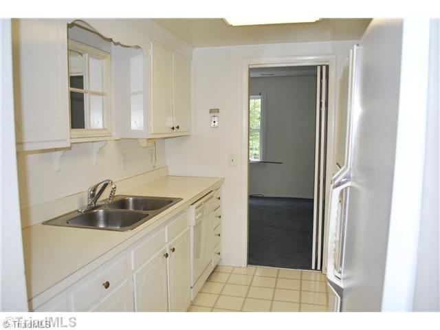 2942 F St Marks Road Southwest Winston-Salem, NC 27103 - Photo 5 of 8 Kitchen.