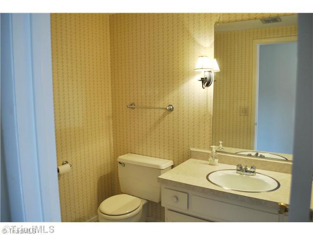 2942 F St Marks Road Southwest Winston-Salem, NC 27103 - Photo 7 of 8 Bath.