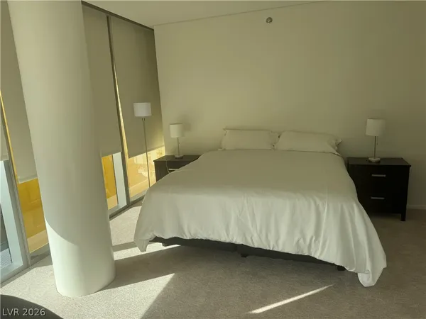 $4,000 | 3722 South Las Vegas Boulevard, Unit 1812, Las Vegas, NV 89158