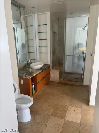 $4,000 | 3722 South Las Vegas Boulevard, Unit 1812, Las Vegas, NV 89158