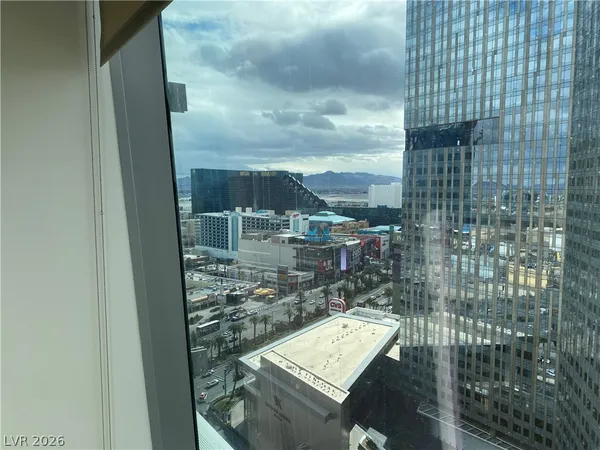 $4,000 | 3722 South Las Vegas Boulevard, Unit 1812, Las Vegas, NV 89158