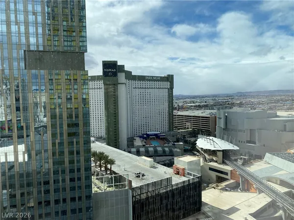 $4,000 | 3722 South Las Vegas Boulevard, Unit 1812, Las Vegas, NV 89158