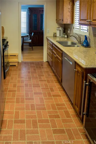 $1,394,000 | 2619 Mary Street, La Crescenta, CA 91214