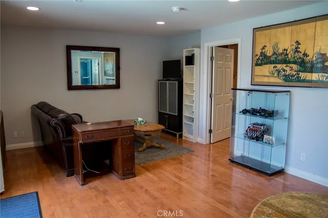 $1,394,000 | 2619 Mary Street, La Crescenta, CA 91214