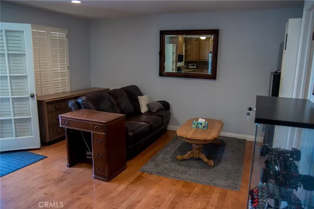 $1,394,000 | 2619 Mary Street, La Crescenta, CA 91214