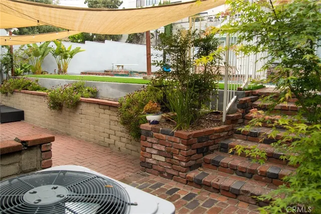 $1,394,000 | 2619 Mary Street, La Crescenta, CA 91214